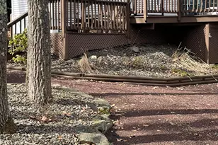 100 Doe Ln, Milford, PA 18337 - Photo 4