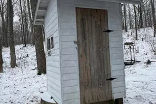 122 Lake Minisink Rd W, Dingmans Ferry, PA 18328 - Photo 8