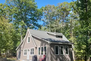213 Powderhorn Dr, Lackawaxen, PA 18435 - Photo 2