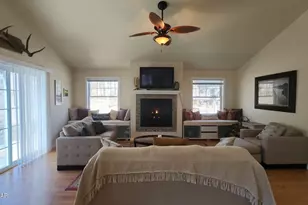 213 Powderhorn Dr, Lackawaxen, PA 18435 - Photo 14