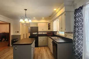 119 Aspen Dr, Milford, PA 18337 - Photo 8