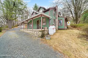 111 Delaware Dr, Lackawaxen, PA 18435 - Photo 46