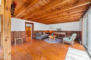 111 Delaware Dr, Lackawaxen, PA 18435 - Photo 18