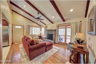 117 N Maple Lane, Greentown, PA 18426 - Photo 6