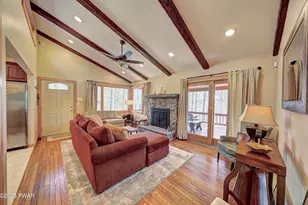 117 N Maple Ln, Greentown, PA 18426 - Photo 6