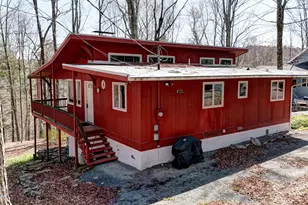 117 N Maple Ln, Greentown, PA 18426 - Photo 4