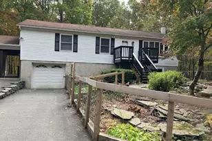 120 Forest View Dr, Hawley, PA 18428 - Photo 2