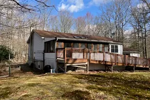 120 Forest View Dr, Hawley, PA 18428 - Photo 36