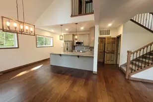 101 Maple Leaf Rd, Lackawaxen, PA 18435 - Photo 6