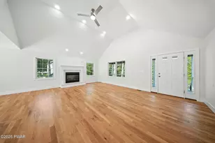 130 Oneida Way, Milford, PA 18337 - Photo 4