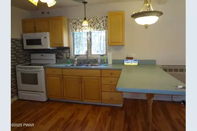 113 Fawnwood Drive, Greentown, PA 18426 - Photo 8