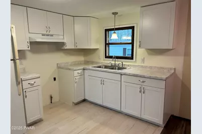 126 Middle Road, Greentown, PA 18426 - Photo 10