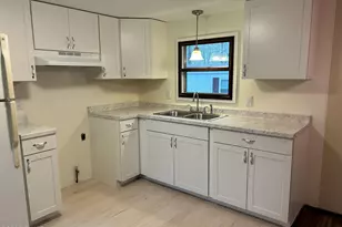 126 Middle Rd, Greentown, PA 18426 - Photo 10