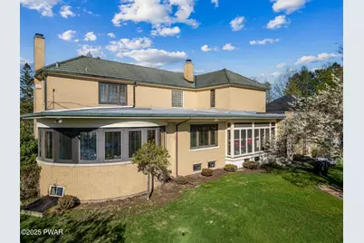 343 Crystal Lake, Carbondale, PA 18407 - Photo 10