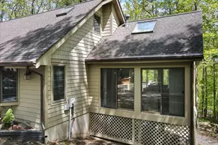 146 Cove Point Cir, Lakeville, PA 18438 - Photo 82