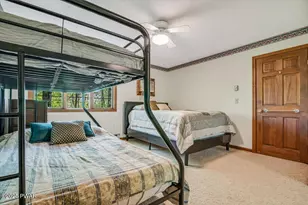 146 Cove Point Cir, Lakeville, PA 18438 - Photo 40