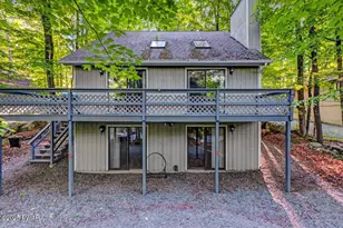 24 Lakewood Dr, Lake Ariel, PA 18436 - Photo 2