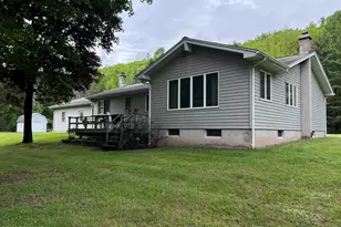 288 River Rd, Beach Lake, PA 18405 - Photo 10