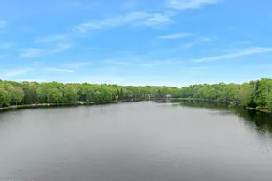 176 Spruce Lake Dr, Milford, PA 18337 - Photo 2