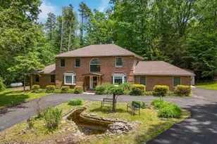 3043 Hemlock Rd, Stroudsburg, PA 18360 - Photo 2