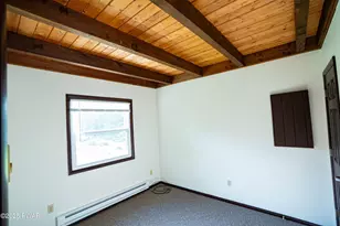 11 Meadow View Dr, Lake Ariel, PA 18436 - Photo 14