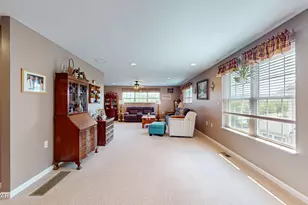 233 Shadow Wood Cir, Archbald, PA 18403 - Photo 24