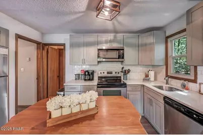 145 Lakeview Drive W, Lake Ariel, PA 18436 - Photo 26