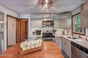 145 Lakeview Dr W, Lake Ariel, PA 18436 - Photo 26