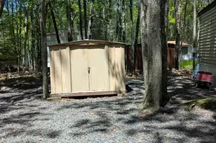 109 Woodpecker Ln, Shohola, PA 18458 - Photo 6