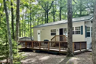 125 Alpine Dr, Milford, PA 18337 - Photo 2