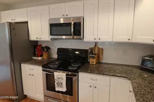 1226 Dyberry Pl, Honesdale, PA 18431 - Photo 12