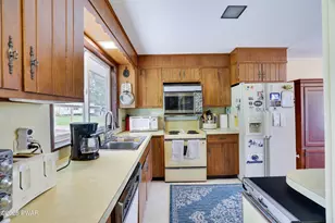 860 Rt 507, Greentown, PA 18426 - Photo 2