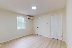 136 Heaters Hill Rd, Matamoras, PA 18336 - Photo 14