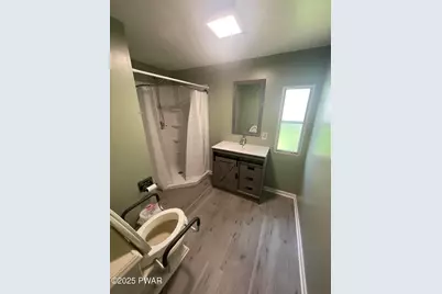 122 Bartion Ct, Bartonsville, PA 18321 - Photo 18