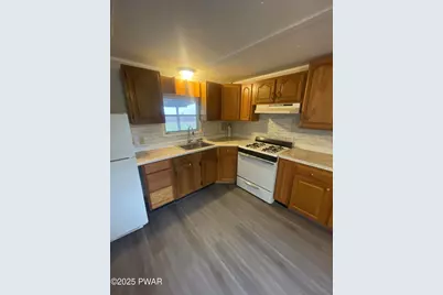 122 Bartion Ct, Bartonsville, PA 18321 - Photo 24