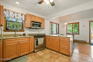 1143 Wallenpaupack Dr, Lake Ariel, PA 18436 - Photo 8