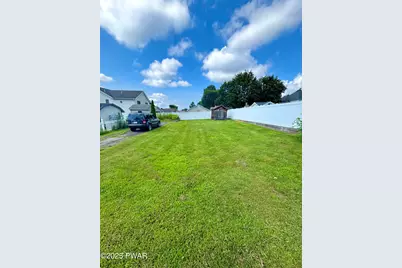 911 Lincoln Avenue, Blakely, PA 18447 - Photo 4