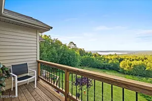 126 Koch Rd, Tafton, PA 18464 - Photo 2