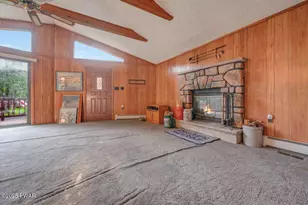 19 Golf Course Dr, Thornhurst, PA 18424 - Photo 14