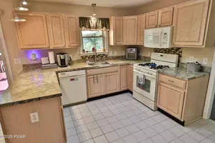 185 Iroquois Trail, Milford, PA 18337 - Photo 14