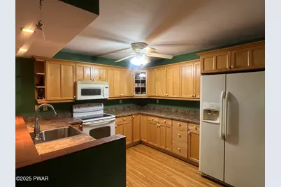 137 Remuda Drive, Lords Valley, PA 18428 - Photo 12