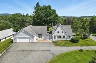 2669 Easton Turnpike, Waymart, PA 18472 - Photo 2