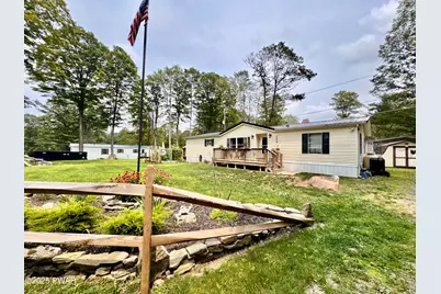 140 Rustic Road, Greentown, PA 18426 - Photo 2