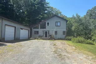 204 Ranch Rd, Hawley, PA 18428 - Photo 2