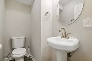 1073 West Side Dr, Newfoundland, PA 18445 - Photo 26