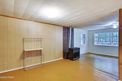 104 Hickory Drive, Greentown, PA 18426 - Photo 10