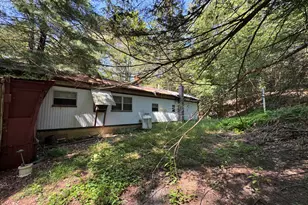 1624 Rt 507, Greentown, PA 18426 - Photo 2