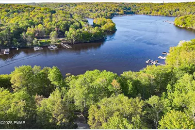 111 S Knob Road, Greentown, PA 18426 - Photo 4