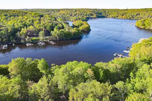 111 S Knob Rd, Greentown, PA 18426 - Photo 4