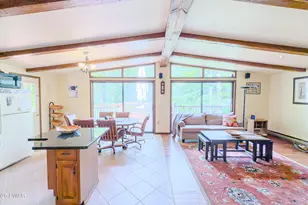 111 S Knob Rd, Greentown, PA 18426 - Photo 24